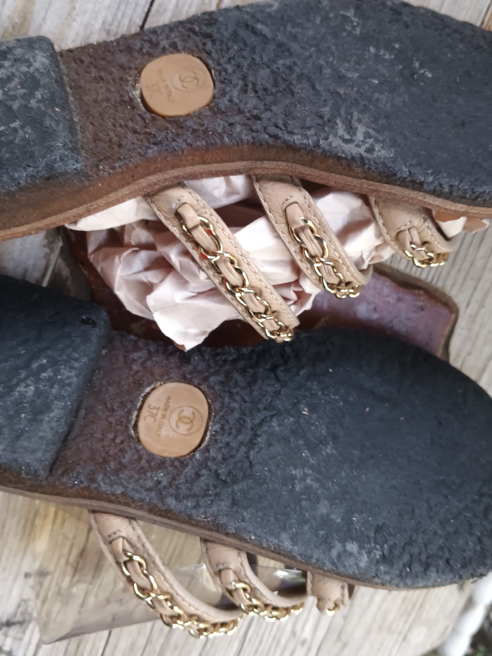 Vintage Beige Chain-Trim Slide Sandals - Women - Picture 7 of 7